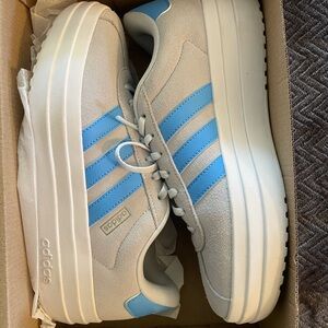 Adidas VL Court Bold J Sneakers in Gray and Blue